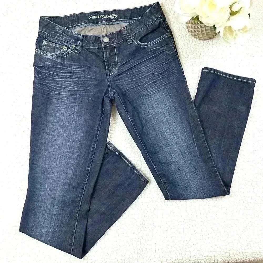 American Eagle‎ Straight 77 Med Wash Lowrise Faded Whiskered 100% Cotton Size 6